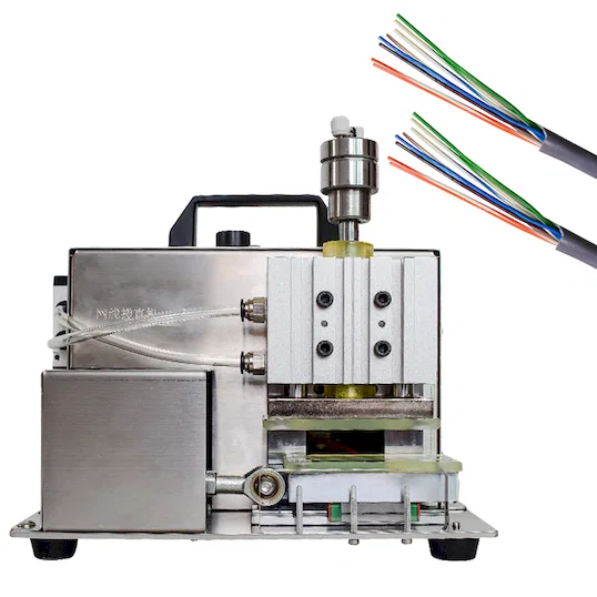 Машина для выпрямления сетевого кабеля WPM-809D - Полуавтоматическая машина для зачистки проводов щеткой